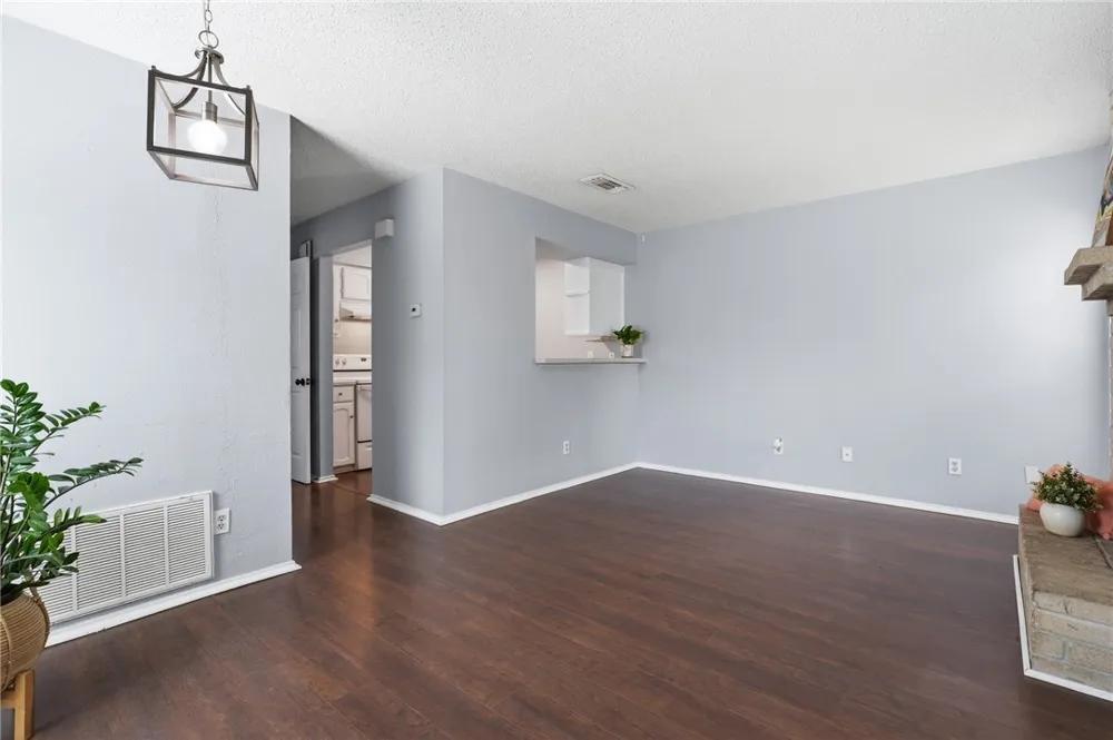 6702 Everhart #U-104 Corpus Christi, TX 78413