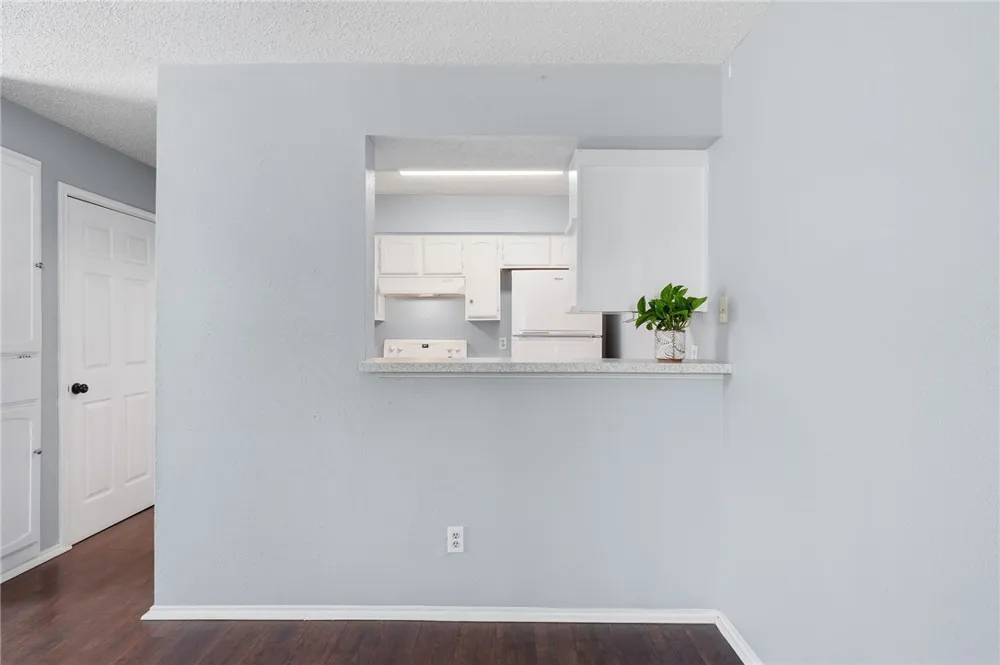 6702 Everhart #U-104 Corpus Christi, TX 78413