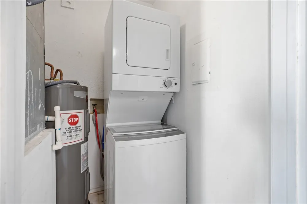 6702 Everhart #U-104 Corpus Christi, TX 78413