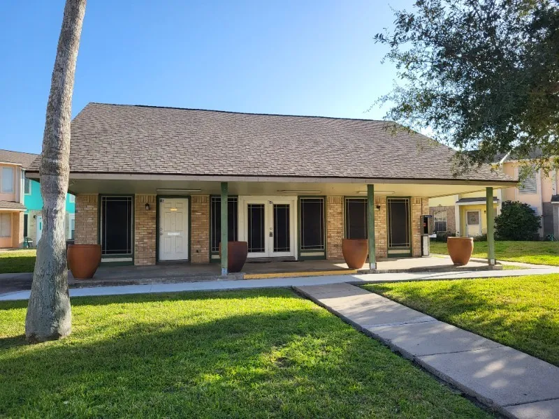 6702 Everhart #U-104 Corpus Christi, TX 78413