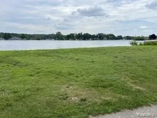 9510 Buckingham White Lake Charter Township, MI 48386