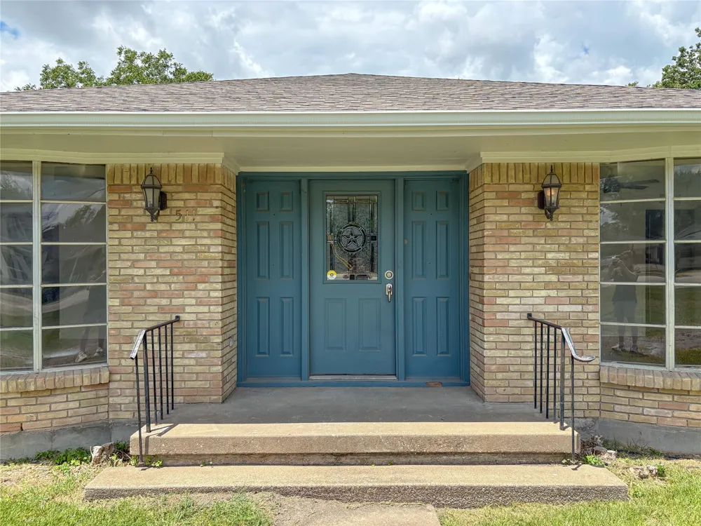 511 W Walnut Street Celina, TX 75009