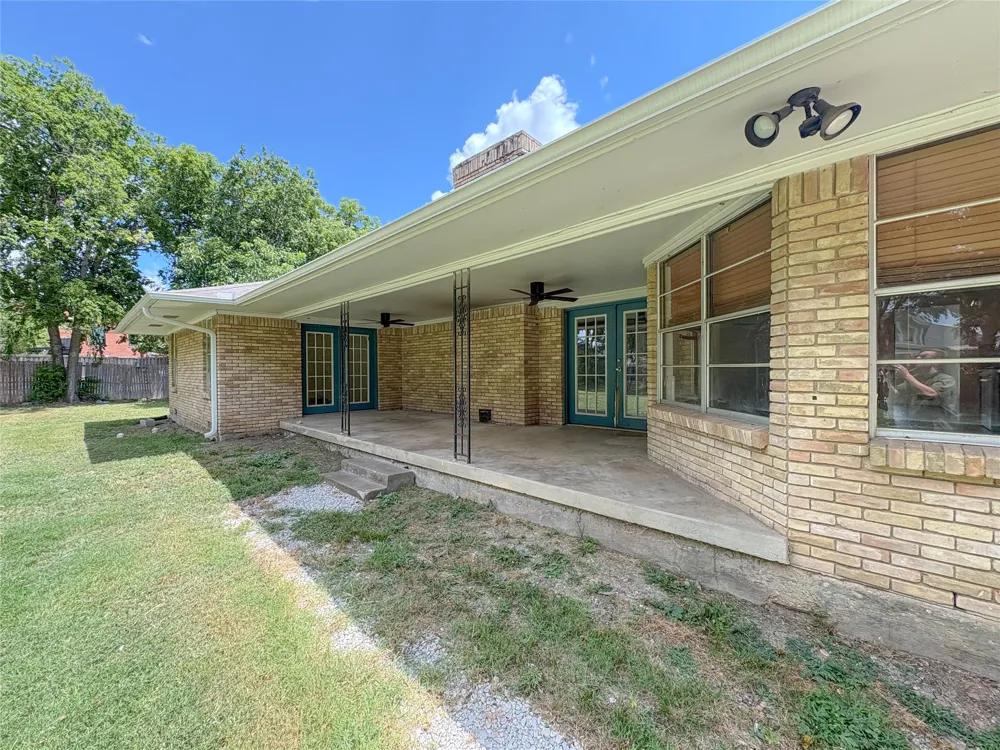 511 W Walnut Street Celina, TX 75009