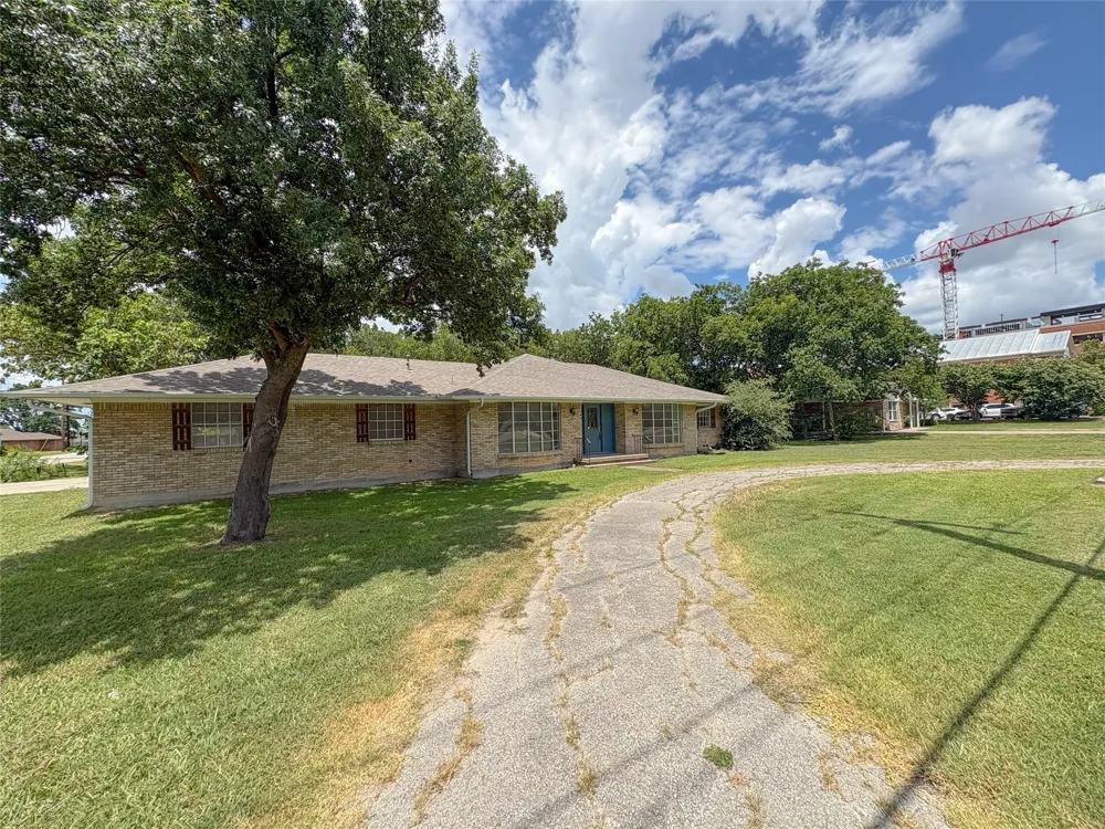 511 W Walnut Street Celina, TX 75009