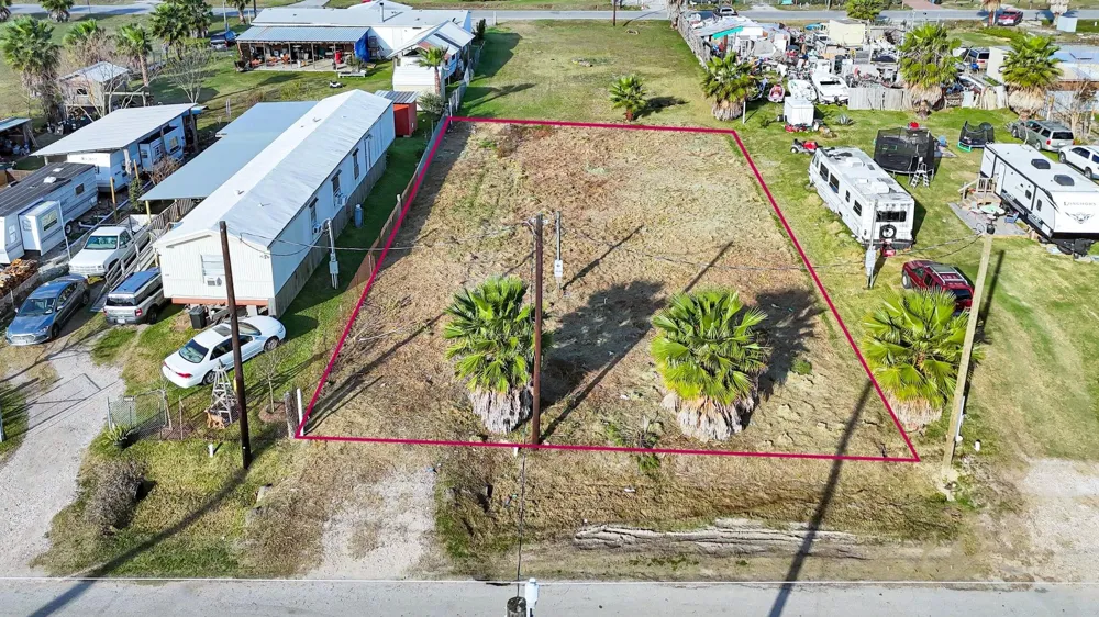 526 15th Street Dickinson, TX 77539