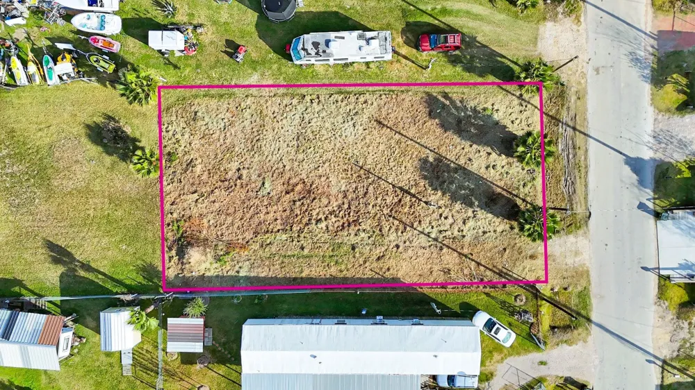 526 15th Street Dickinson, TX 77539