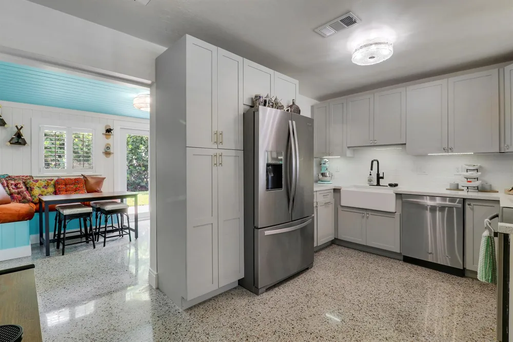 940 Dogwood Road North Palm Beach, FL 33408