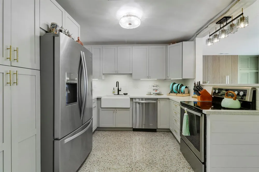 940 Dogwood Road North Palm Beach, FL 33408