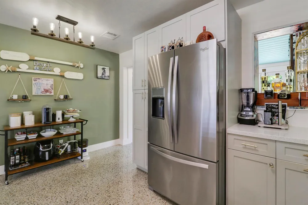 940 Dogwood Road North Palm Beach, FL 33408