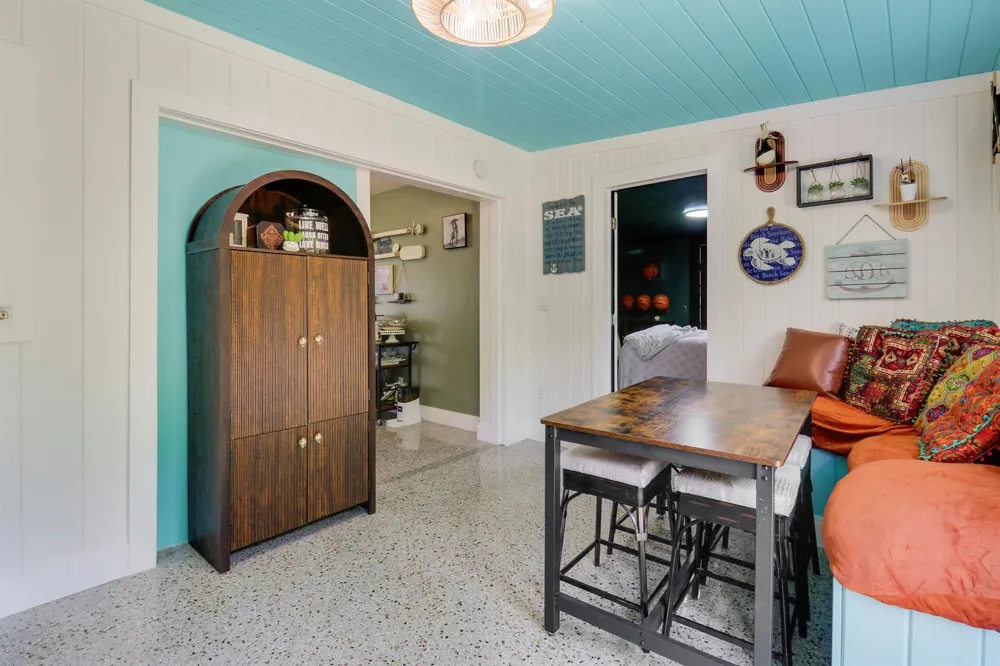 940 Dogwood Road North Palm Beach, FL 33408
