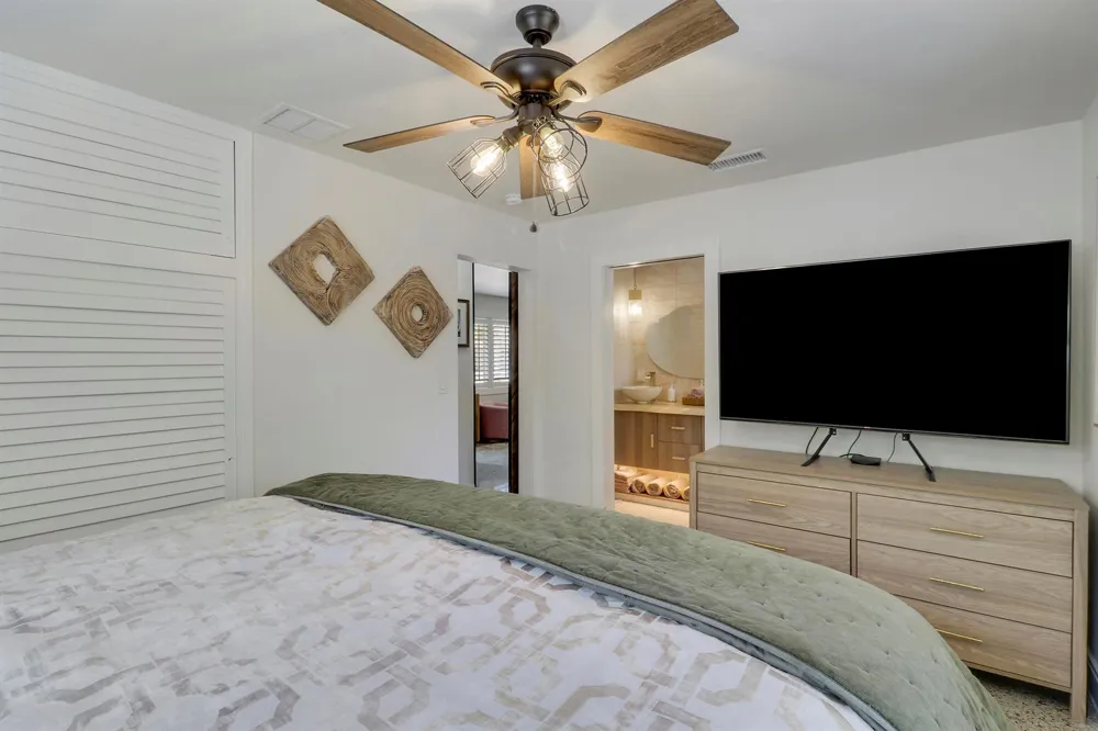 940 Dogwood Road North Palm Beach, FL 33408