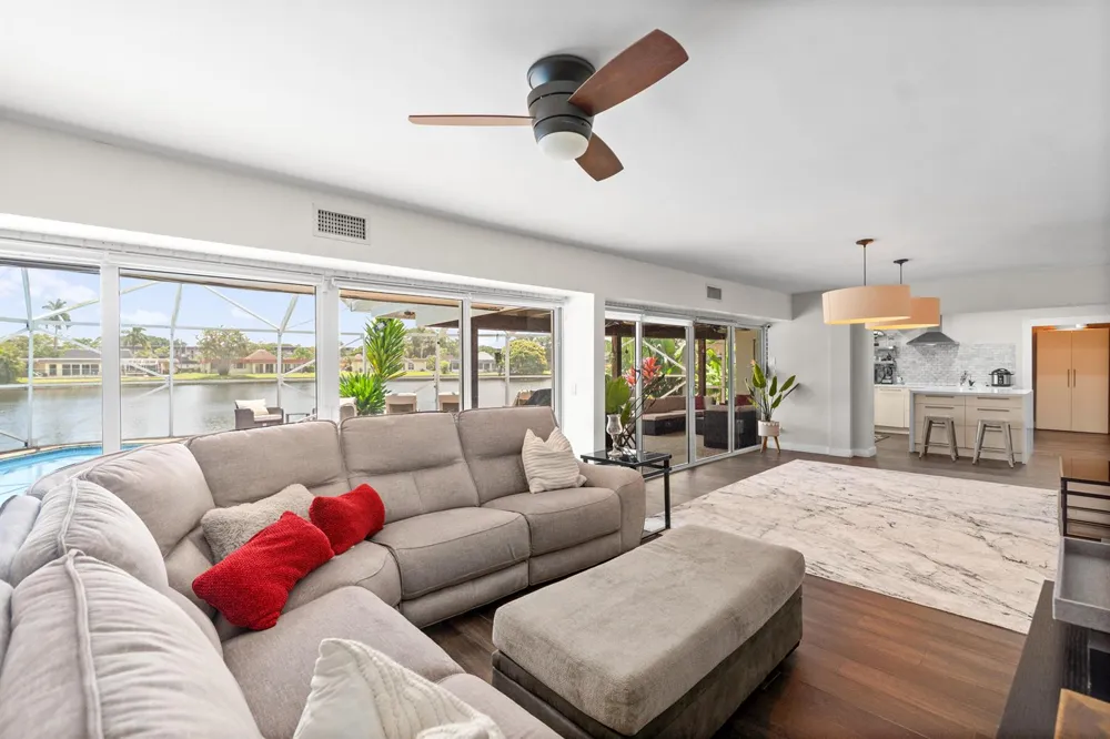 6106 Royal Poinciana Lane Tamarac, FL 33319