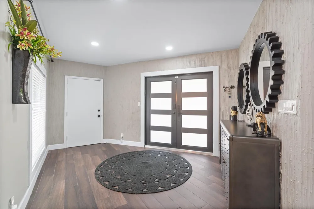 6106 Royal Poinciana Lane Tamarac, FL 33319