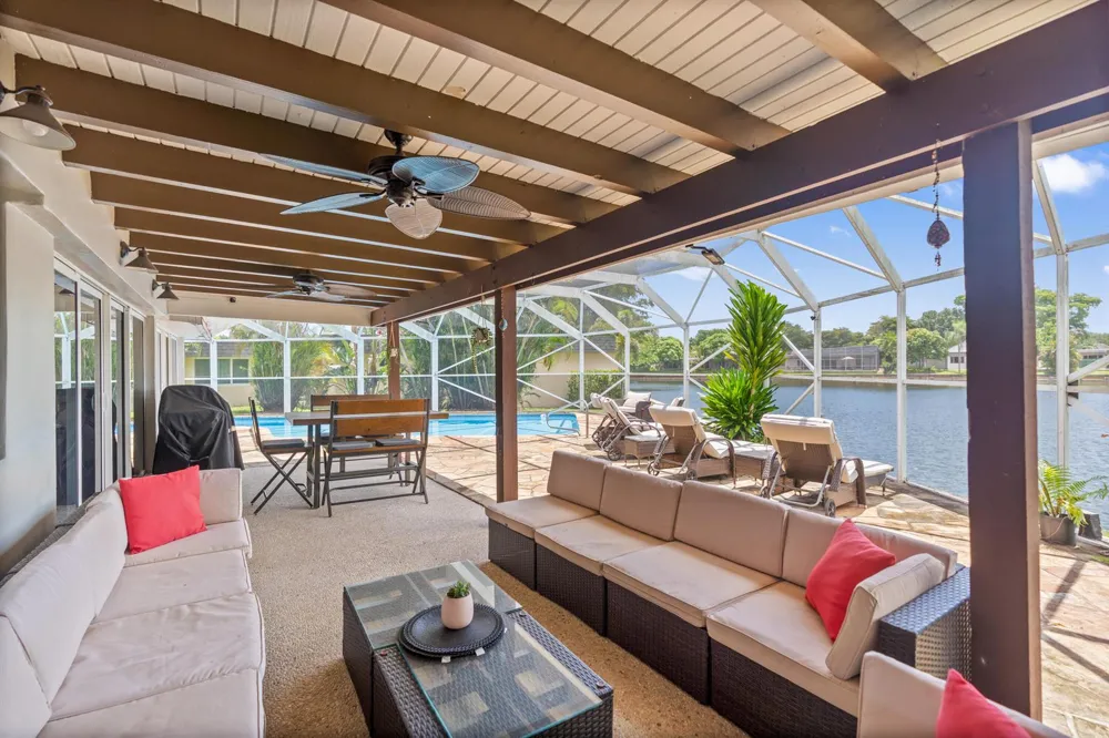 6106 Royal Poinciana Lane Tamarac, FL 33319