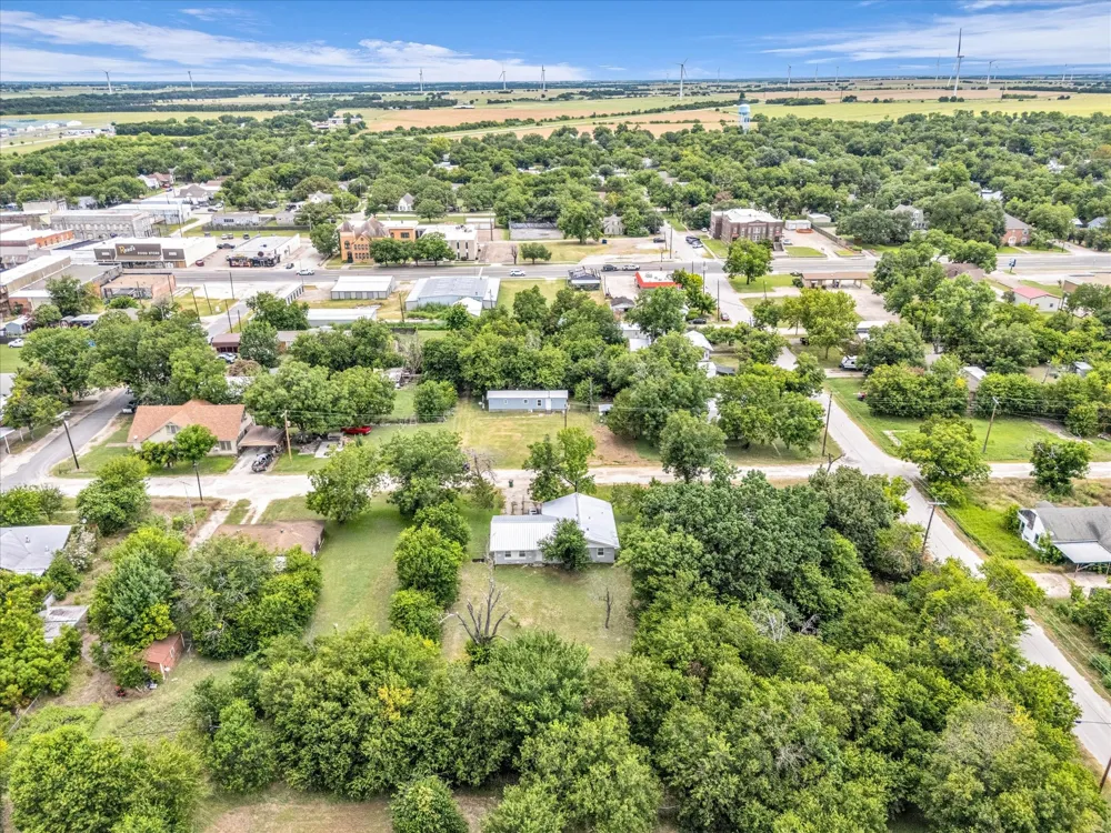 610 E Limestone Avenue Mart, TX 76664