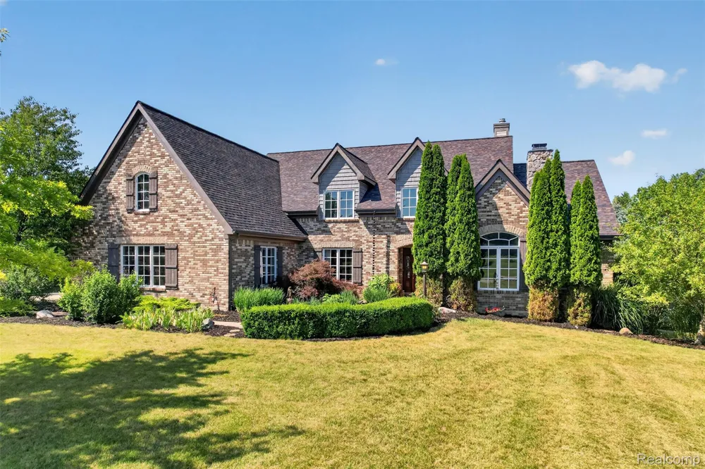 5372 Stone Garden Drive Marion Township, MI 48843