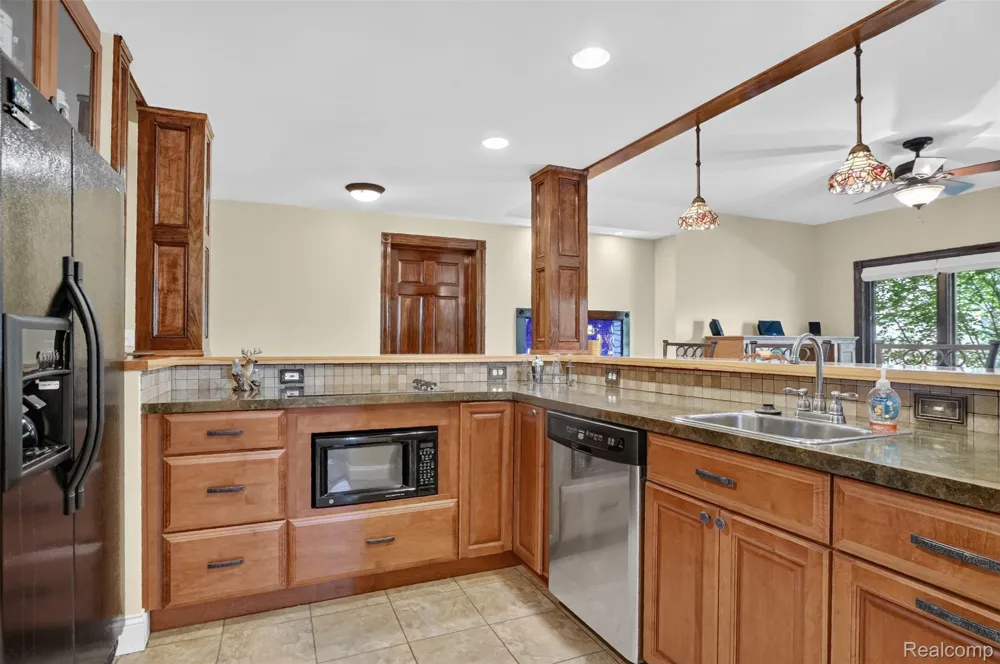 5372 Stone Garden Drive Marion Township, MI 48843