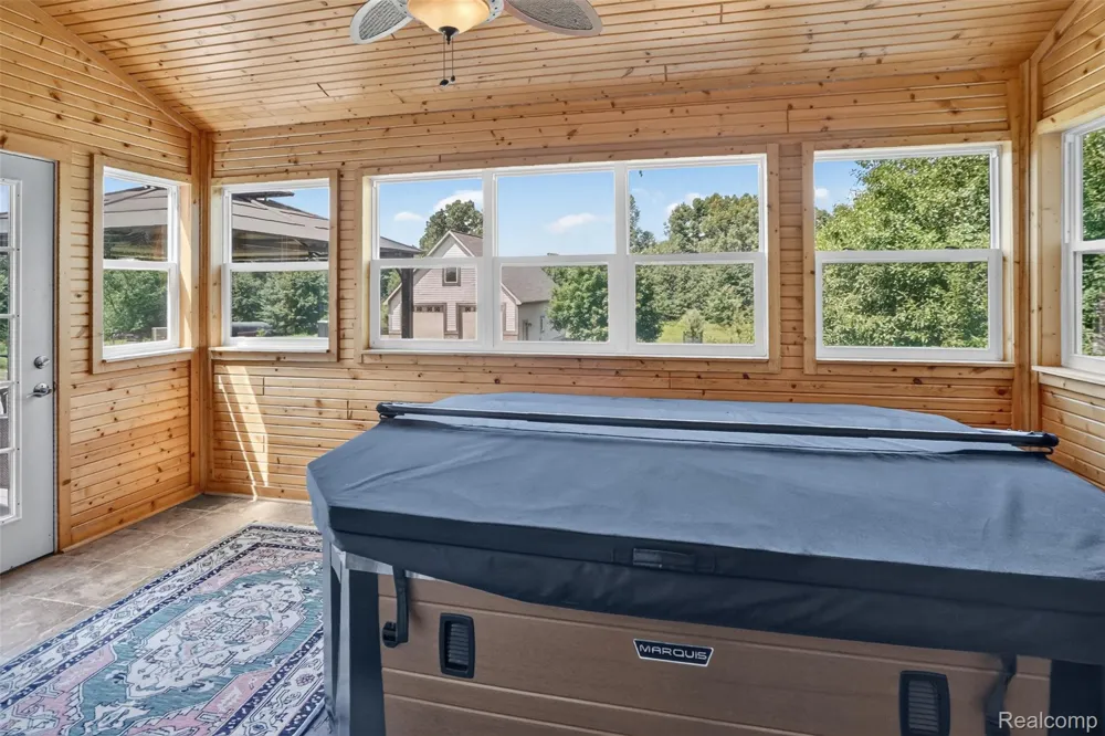 5372 Stone Garden Drive Marion Township, MI 48843
