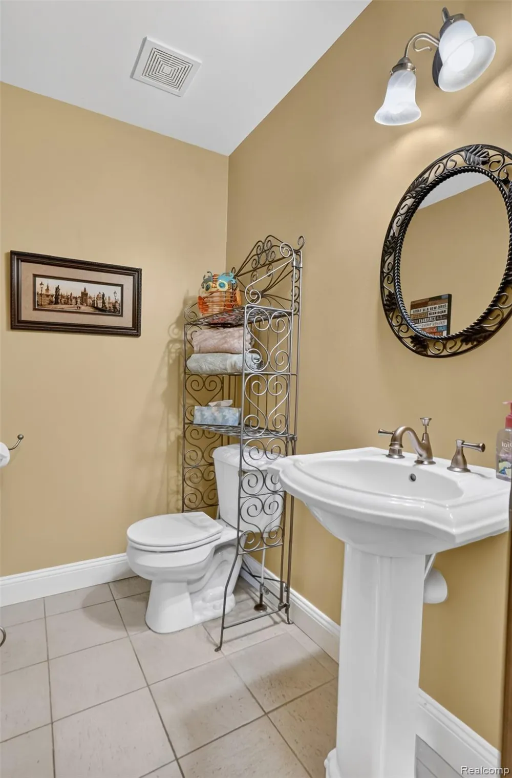 5372 Stone Garden Drive Marion Township, MI 48843