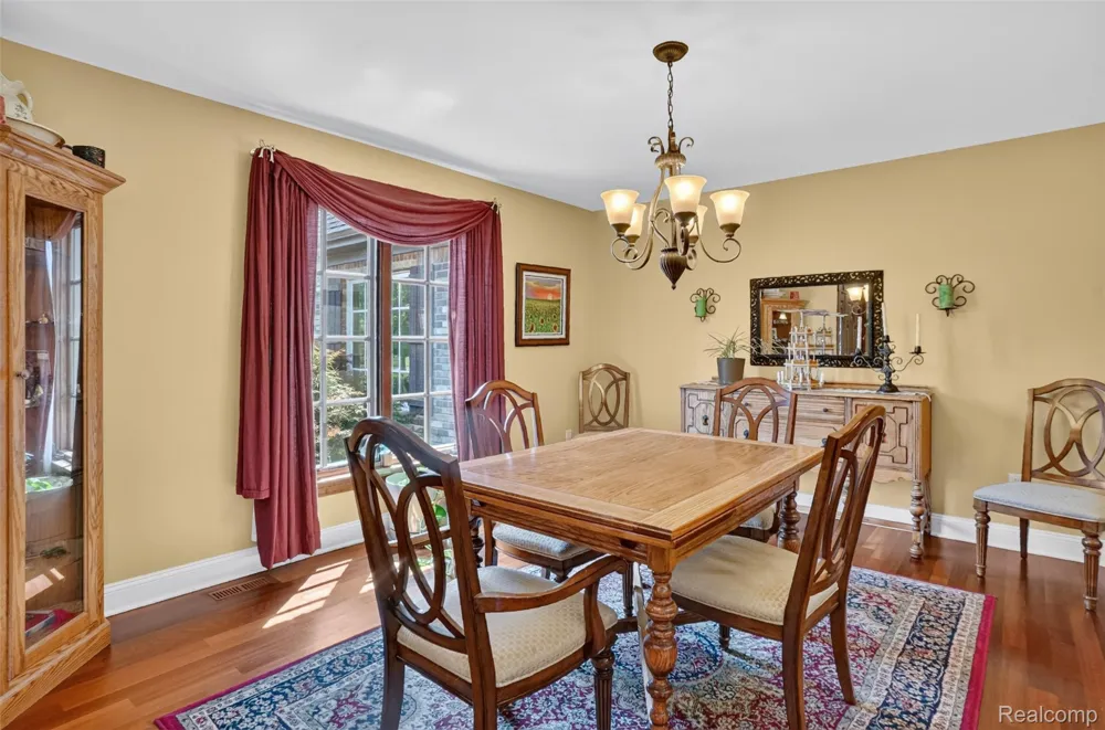 5372 Stone Garden Drive Marion Township, MI 48843