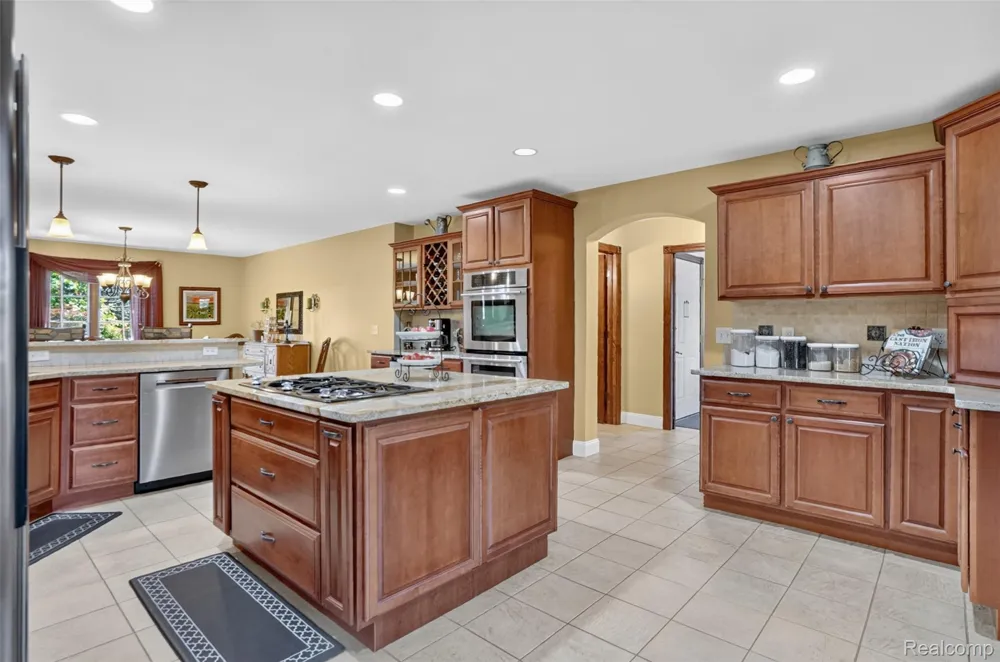 5372 Stone Garden Drive Marion Township, MI 48843