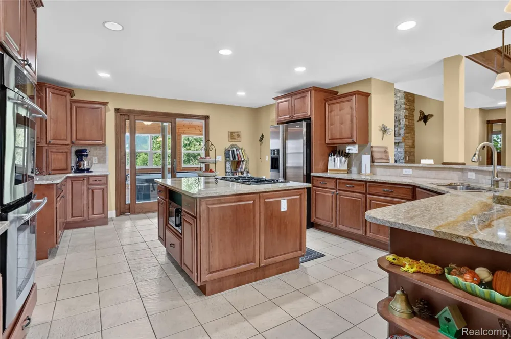5372 Stone Garden Drive Marion Township, MI 48843