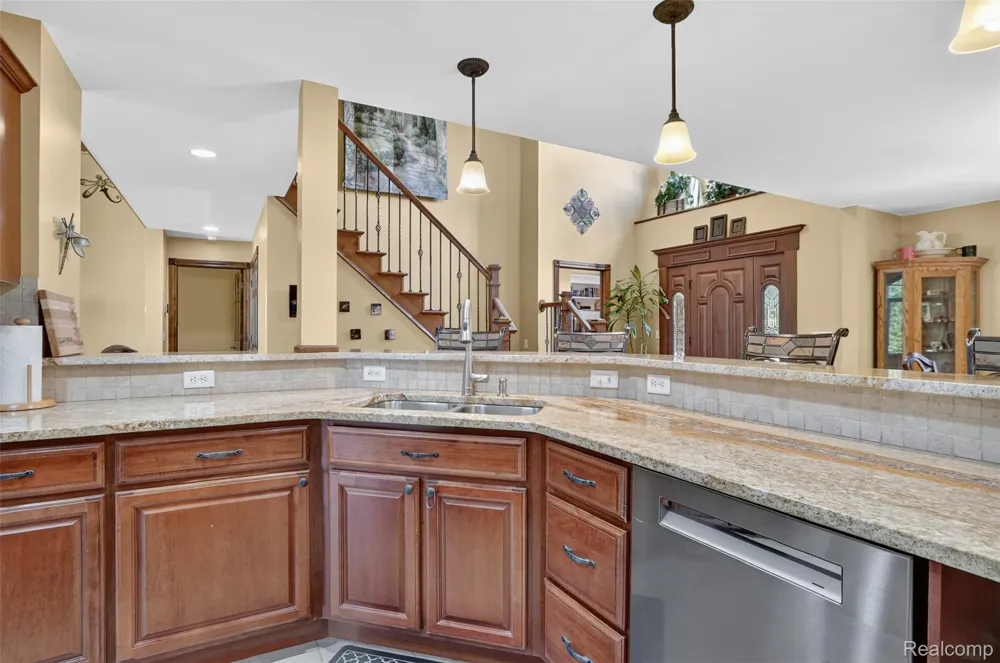 5372 Stone Garden Drive Marion Township, MI 48843