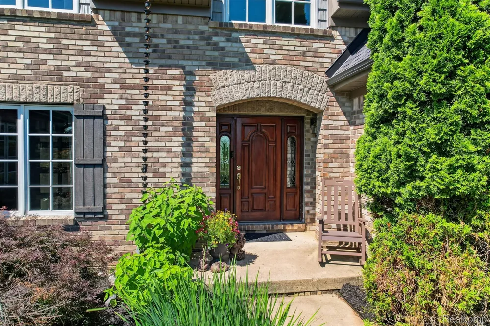 5372 Stone Garden Drive Marion Township, MI 48843