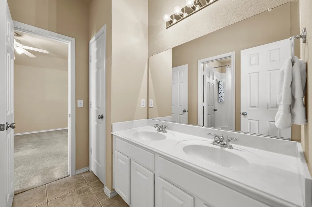 8492 Liverpool Lane Frisco, TX 75036