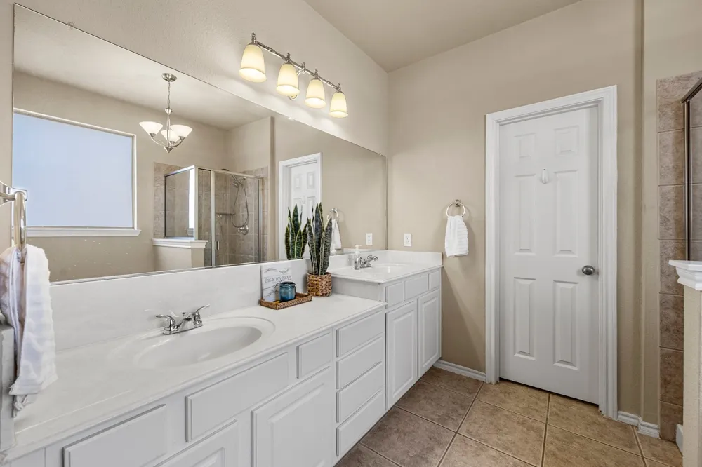 8492 Liverpool Lane Frisco, TX 75036