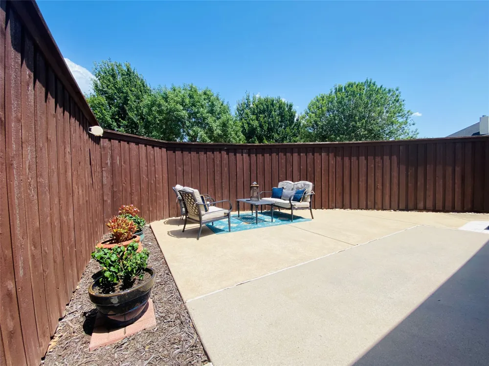 8492 Liverpool Lane Frisco, TX 75036