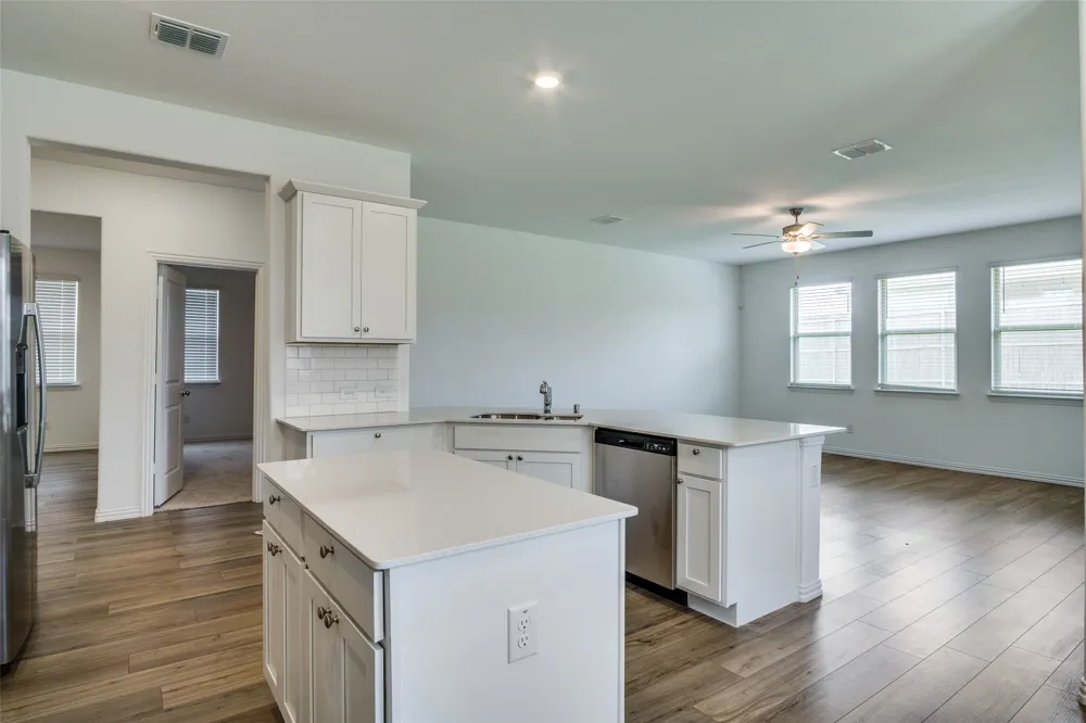 1228 Almond Road Azle, TX 76020