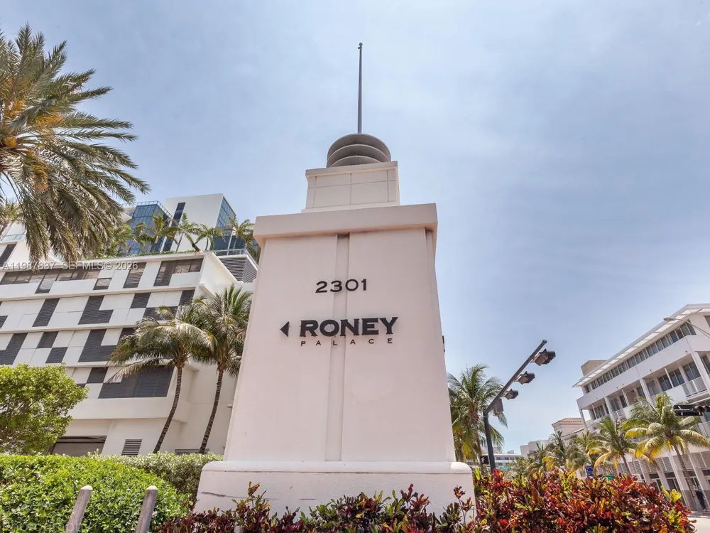 2301 Collins Ave #1009 Miami Beach, FL 33139
