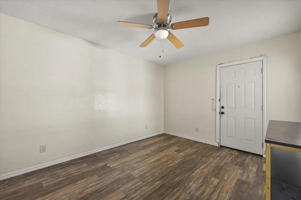 2504 Brook Hollow Court Mesquite, TX 75150