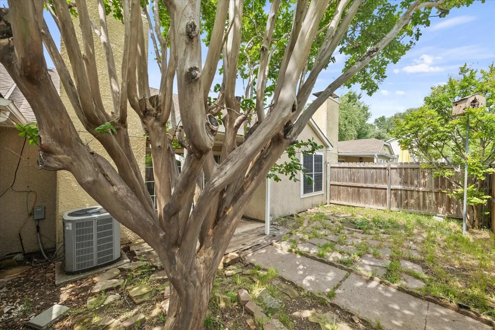 2504 Brook Hollow Court Mesquite, TX 75150