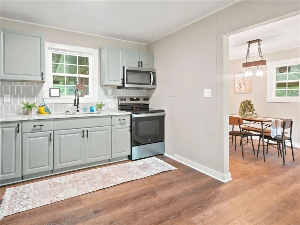 165 Cherokee Avenue Nelson, GA 30151