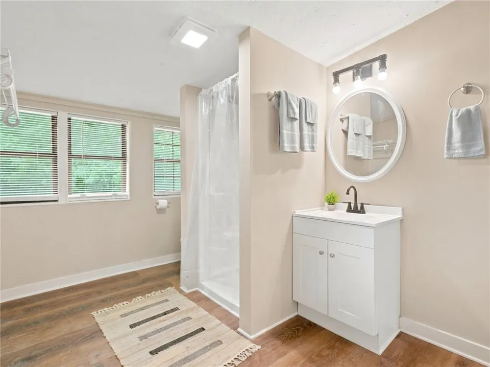165 Cherokee Avenue Nelson, GA 30151