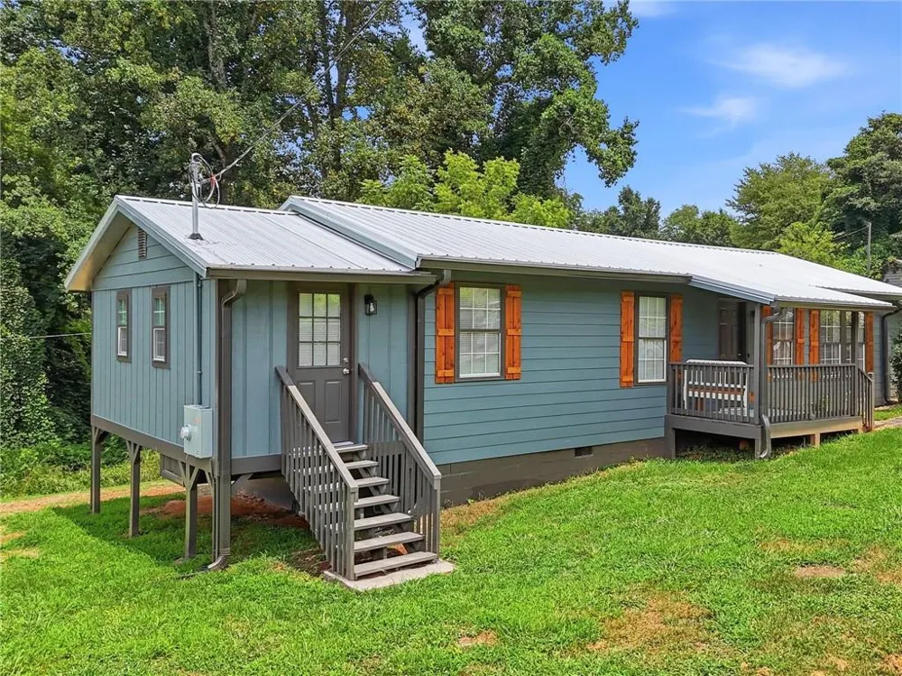 165 Cherokee Avenue Nelson, GA 30151