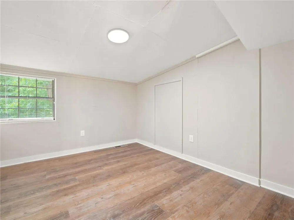 165 Cherokee Avenue Nelson, GA 30151