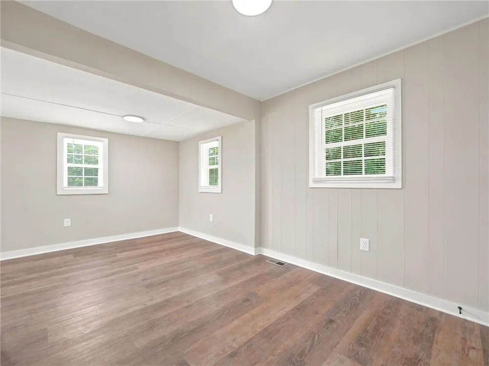165 Cherokee Avenue Nelson, GA 30151