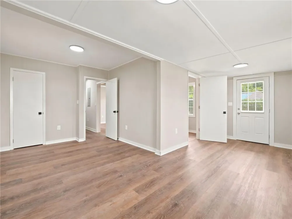 165 Cherokee Avenue Nelson, GA 30151