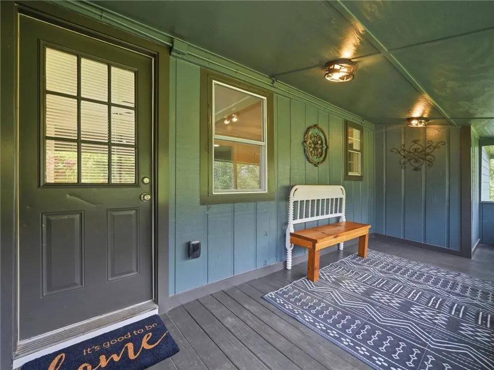 165 Cherokee Avenue Nelson, GA 30151