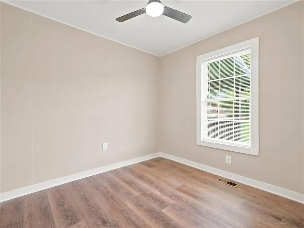 165 Cherokee Avenue Nelson, GA 30151