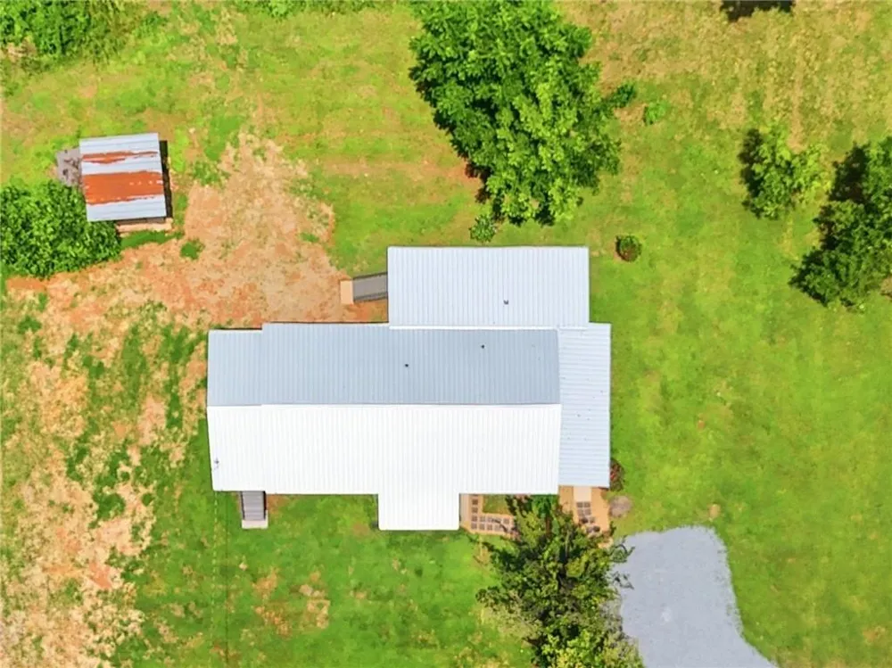 165 Cherokee Avenue Nelson, GA 30151