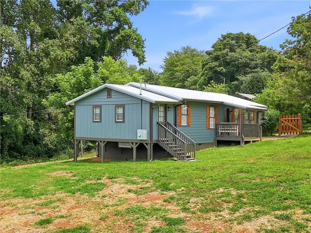 165 Cherokee Avenue Nelson, GA 30151
