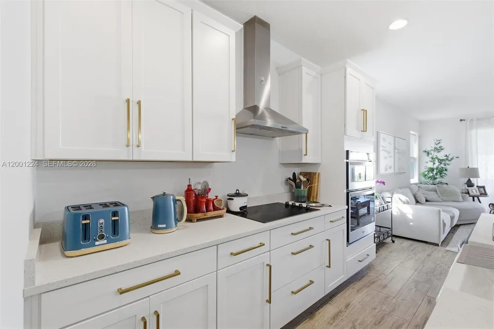 15033 LAKE BESSIE LOOP Winter Garden, FL 34787