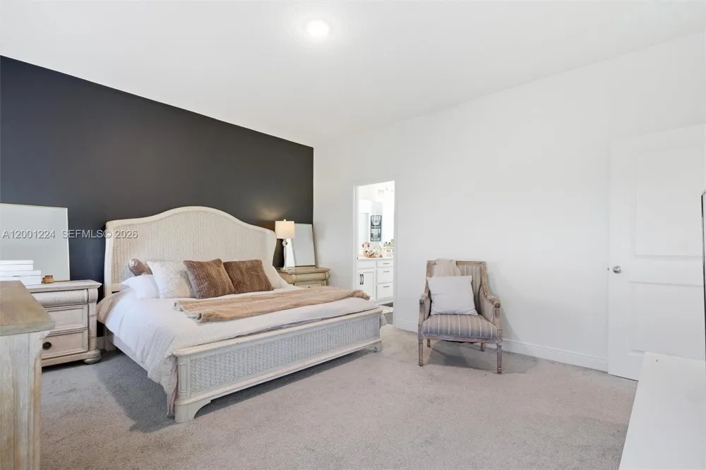 15033 LAKE BESSIE LOOP Winter Garden, FL 34787