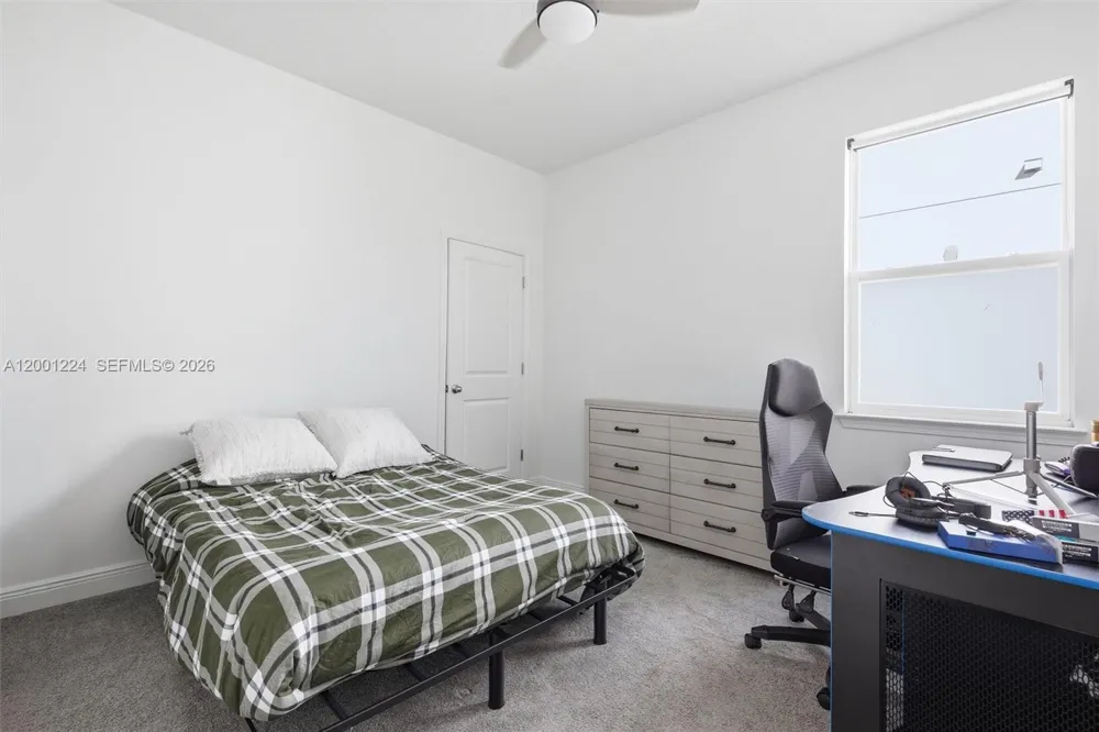 15033 LAKE BESSIE LOOP Winter Garden, FL 34787
