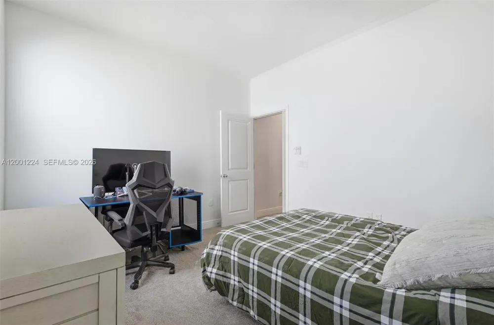 15033 LAKE BESSIE LOOP Winter Garden, FL 34787