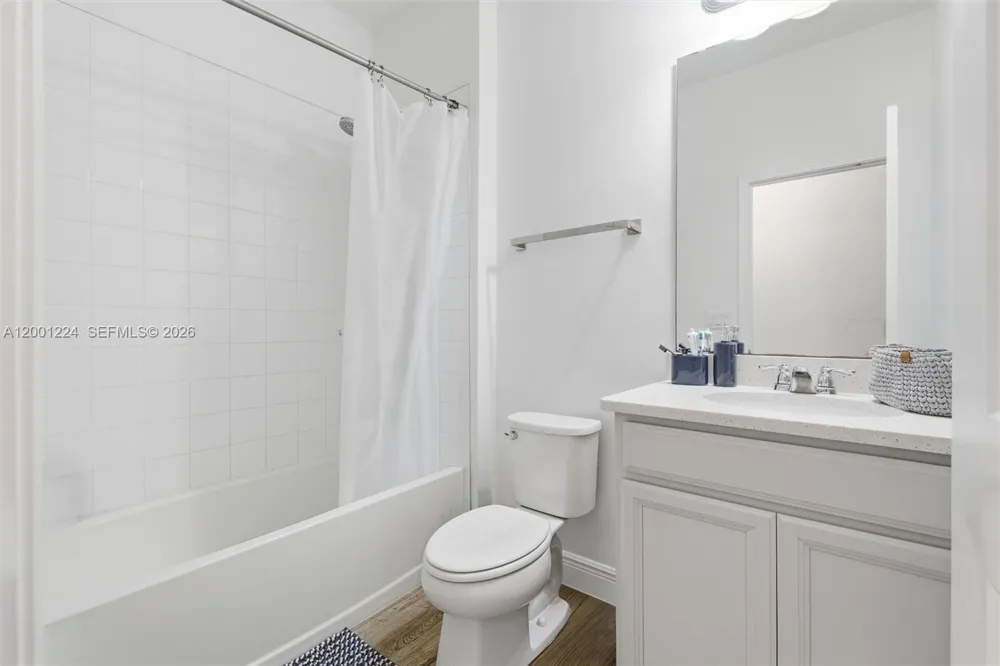 15033 LAKE BESSIE LOOP Winter Garden, FL 34787